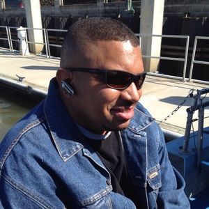 Meet your Posher, Robert